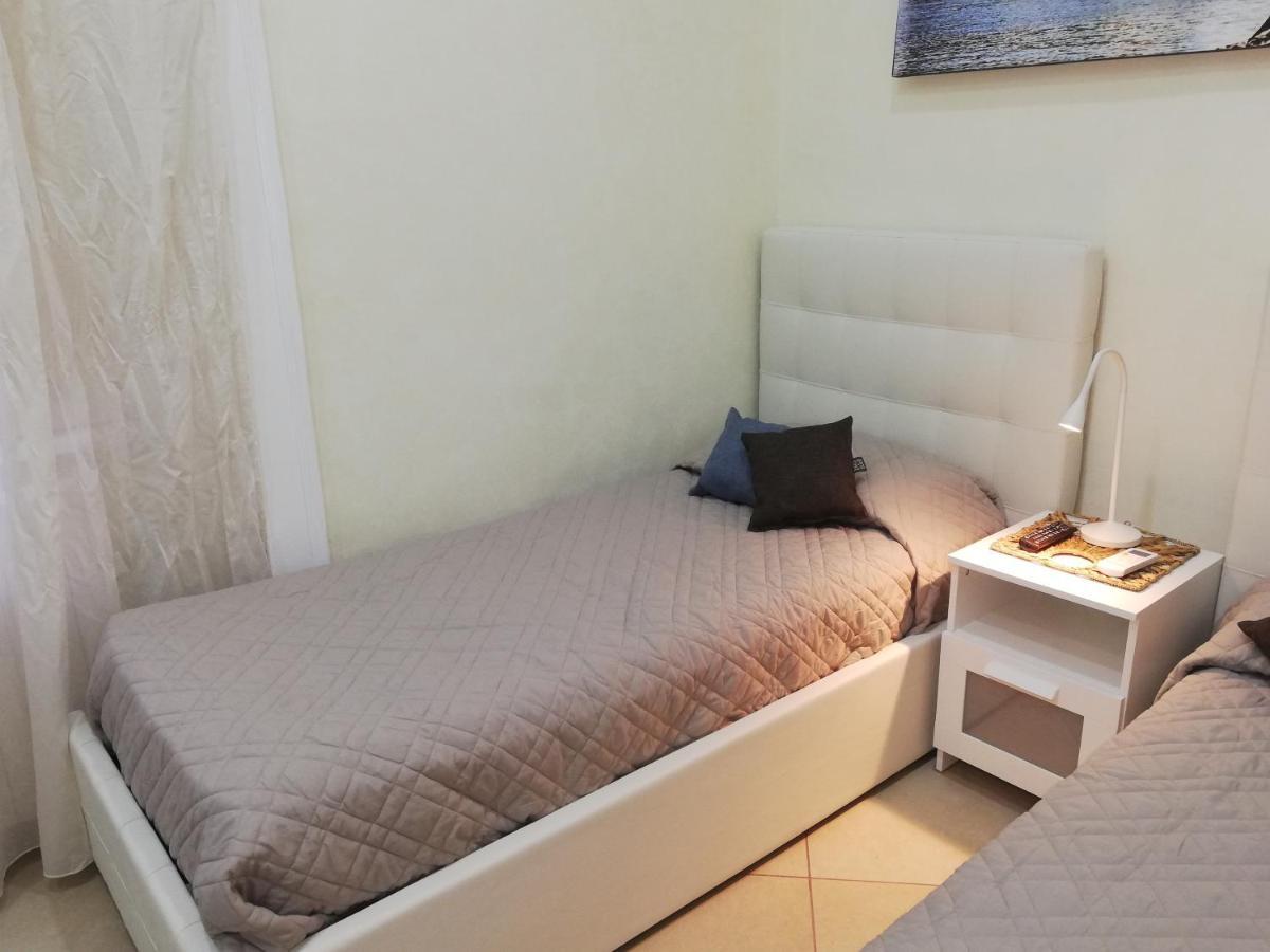 La Dolce Dimora Bed & Breakfast Наполи Екстериор снимка
